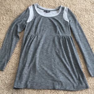 Adorable tops Maternity lot -Size M